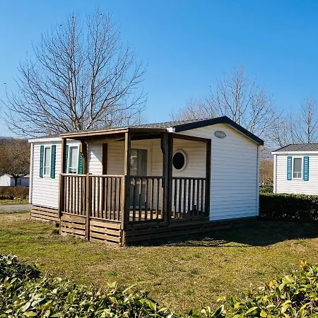 Camping Sites Et Paysages Les Prés Hauts *