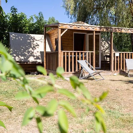 Campsite Sites Et Paysages Les Pres Hauts *